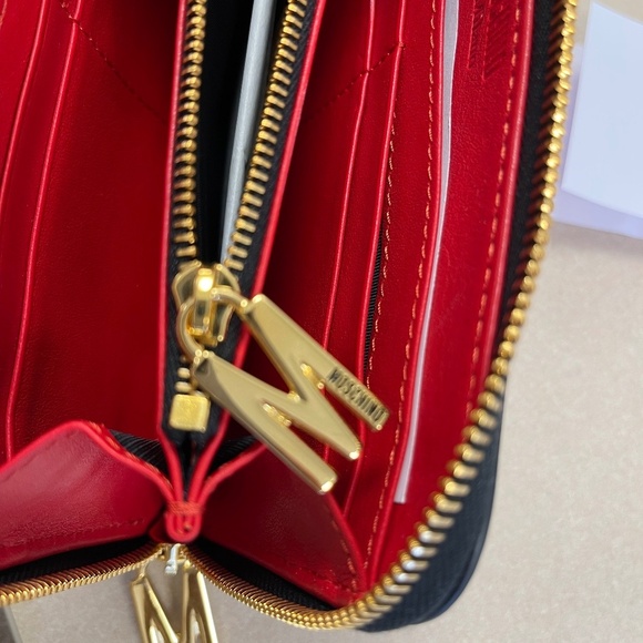 Moschino Couture Red Zip Around Large Wristlet Wallet - NWT - Picture 9 of 13